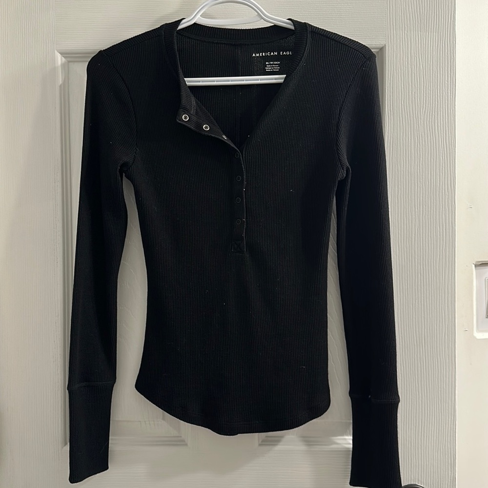 American eagle black Henley size xs